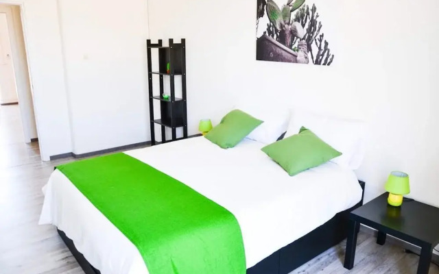 Ficurinia Guest House