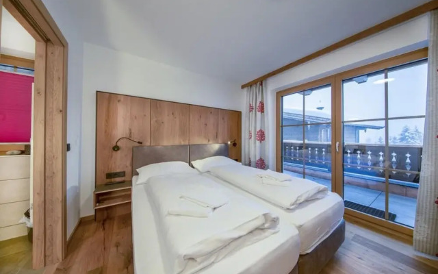 Chalet With Shared Swimming Pool