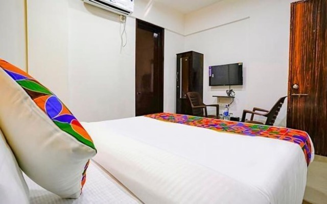 Fabhotel Woods Regency