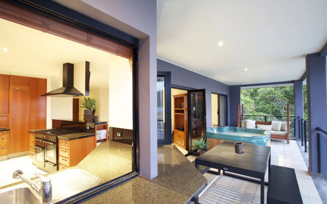 at Waterfront Whitsunday Retreat