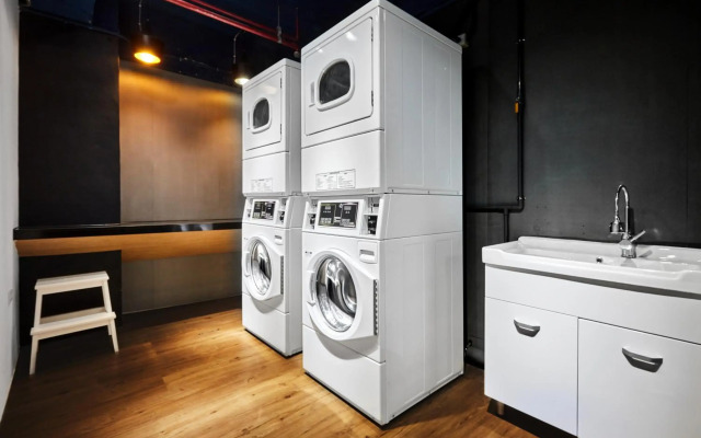Lan Kwai Fong Garden Hotel