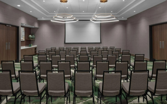 Embassy Suites By Hilton Madison Downtown