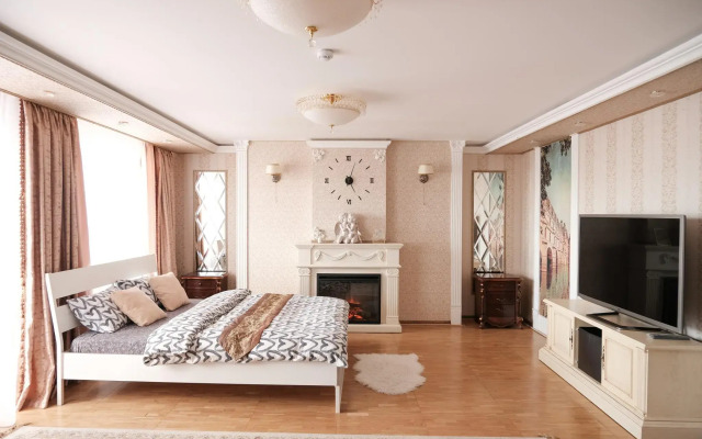 Добрая хозяюшка на улице Менделеева 122