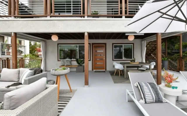 Luxury Cardiff By-the-sea Ocean View Parkhouse