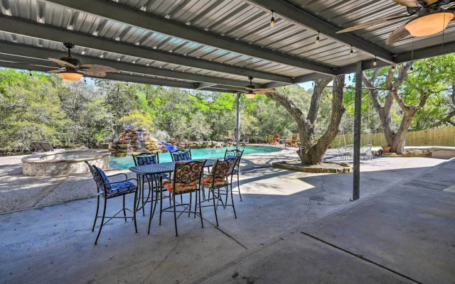 Waterfront Family Home w/ Patio in Hitchcock