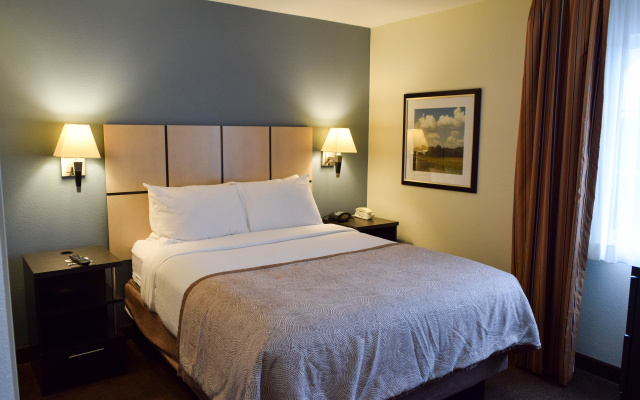 Candlewood Suites Wichita Airport by IHG