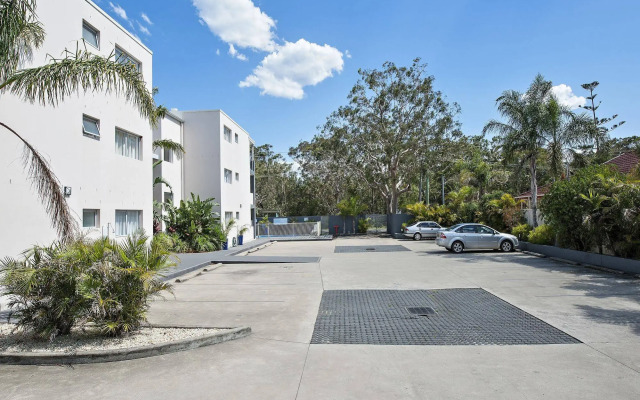 Shoal Bay Beachclub Apartments