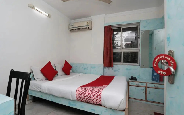 OYO 26143 Hotel Abedin