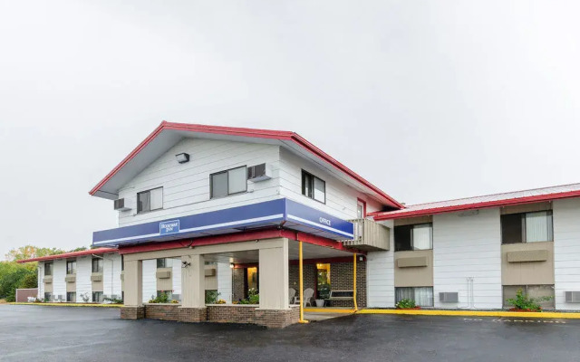 Mitchell Inn and Suites