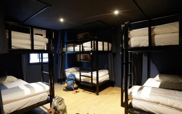 Borbaboom Phuket Poshtel And Hostel Sha By Zuzu