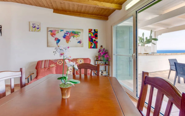 Sun & Sea terrace 28978