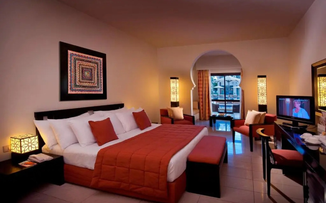 SENTIDO Reef Oasis Aqua Park Resort