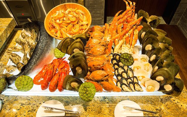 HUALUXE Wuxi Taihu by IHG