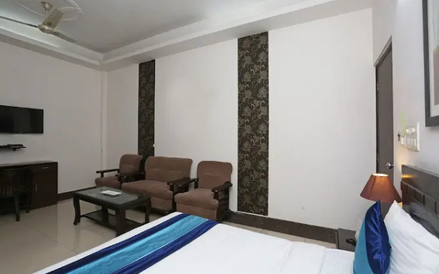 Diamond Stays By OYO Rooms