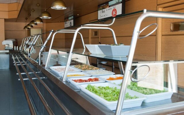 Hostel Monte Do Gozo