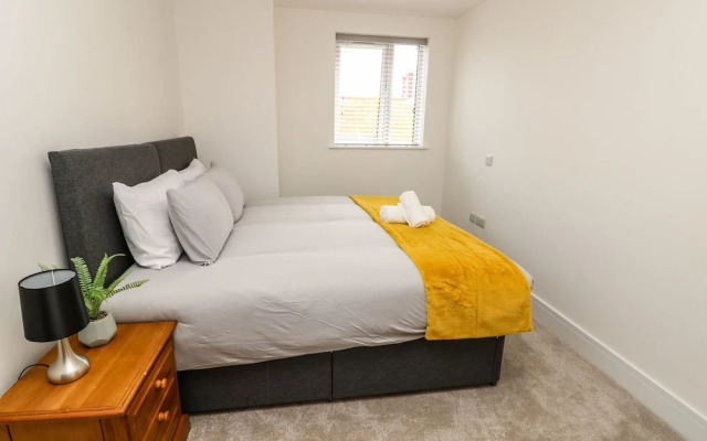 9 Breakwater Way