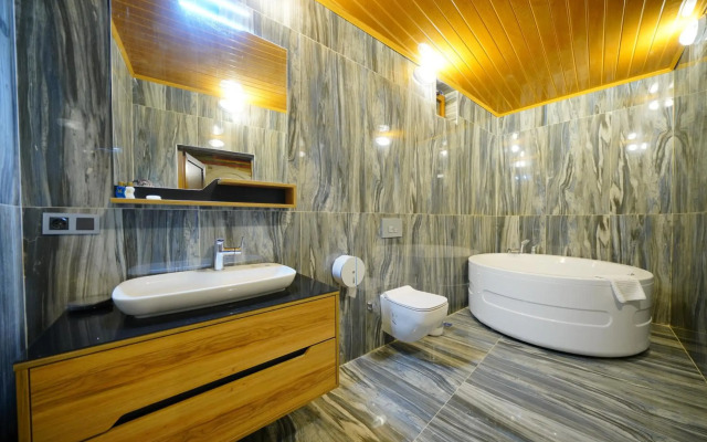 Kayatas Hotel