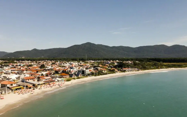 Sea Wolf Surf Club - Hostel