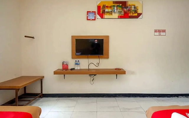 RedDoorz near Balai Kota Batu 3