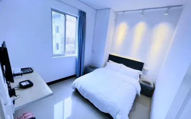 Water Yue Pavilion Shangpin Home Stay