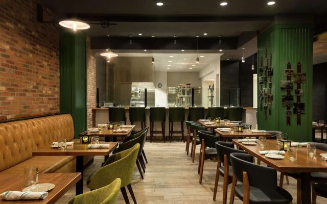 Hotel Saranac, Curio Collection by Hilton