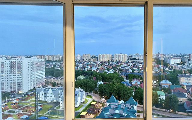 Rental Family Rooms (Рентал Фэмили) на Олимпийском бульваре 6