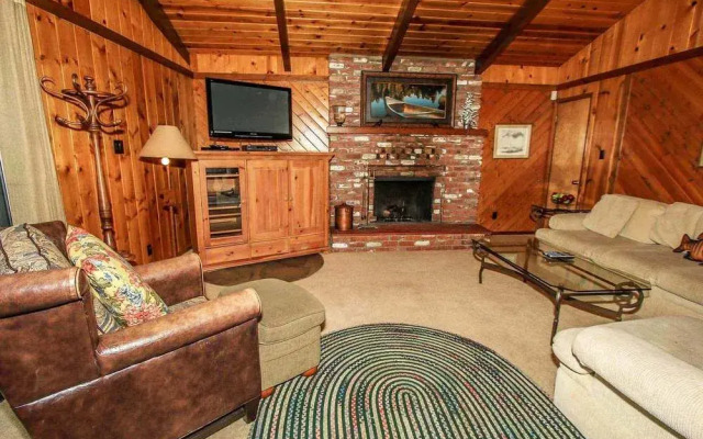 Lakefront Sanctuary #1306