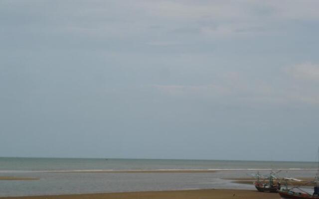Pranbeach Front Condo (K.M.)