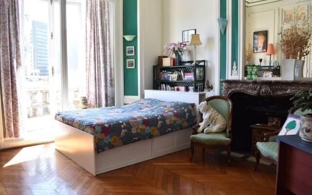 Charming 2 Bedroom Apartment With City View