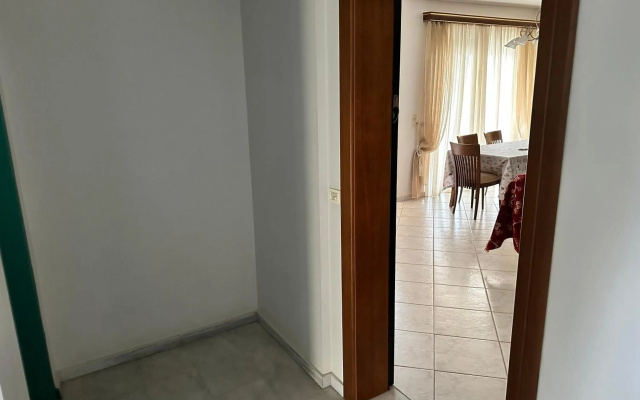 beautiful apartment near the beach