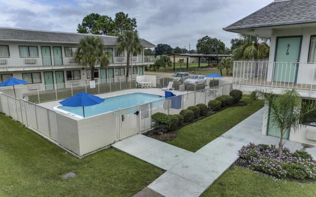 Rodeway Inn and Suites Lake Charles