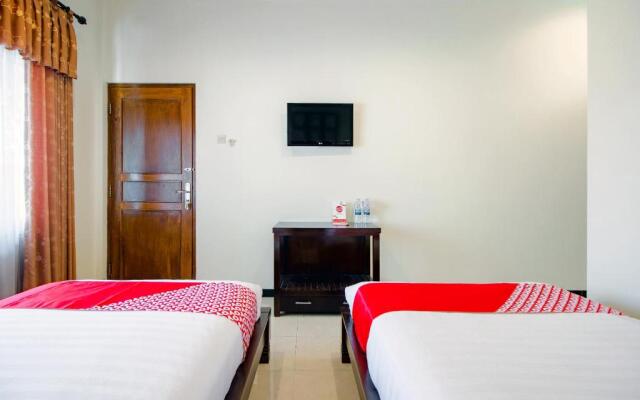 Oyo 1650 Griya Joglo Homestay