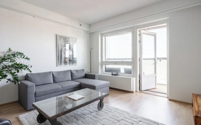 Fabulous 1BR Apt with Sauna & Views