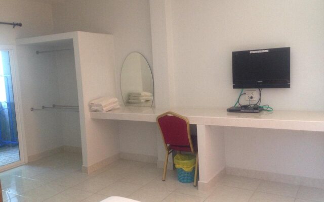 Malin House Apartment 1 Trang