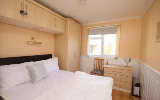 41B Medmerry Park 2 Bedroom Chalet
