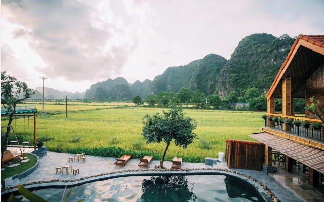 Tam Coc Windy Fields