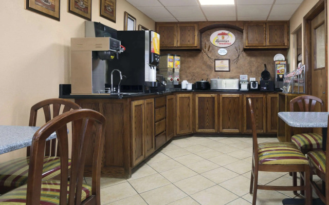 Super 8 by Wyndham Amarillo