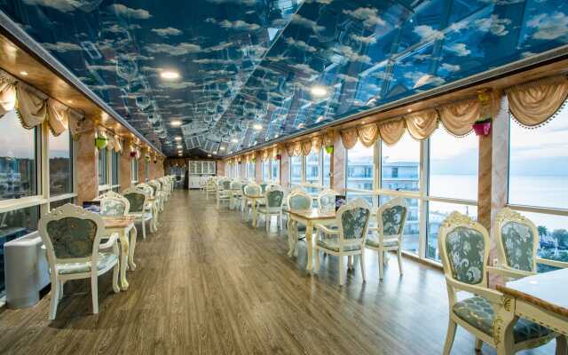 Wellness Santa Beach Thessaloniki