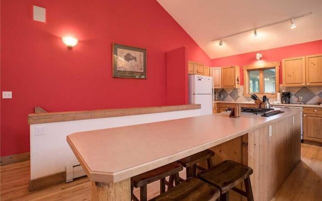 Saddle Creek Townhomes by Pioneer Ridge Management