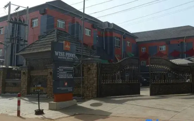 Wise Penny Suites and Spa