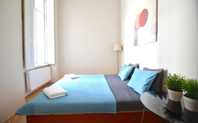 Vaci Street Apartment