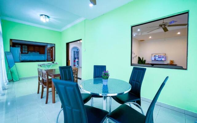 Tupai Mas Semi-D by LOUIS