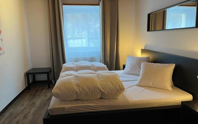 Schöne, sonnige Parterrewohung 3 Zi. mit Garten