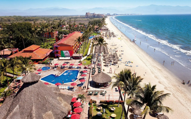 Royal Decameron Complex