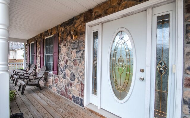 Royer House at Sullivan Trail