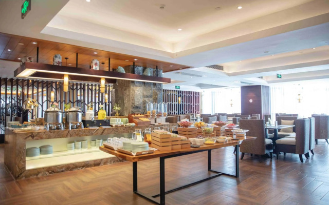 Relax Season Hotel Dongmen
