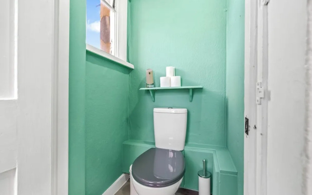 Superb 3bed Fulham Palace Retreat