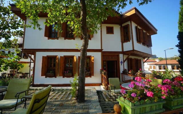 Yeni Konak Hotel