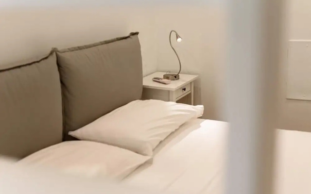Via Annibale Caccavello 10 Primo Piano(No Front Desk Please Contact The Property 5 Days In Advance)