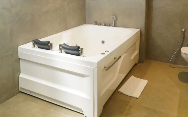 Ramada Encore By Wyndham Chandigarh Zirakpur